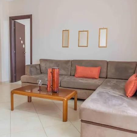 Infinity 3 Bedroom Апартаменты *